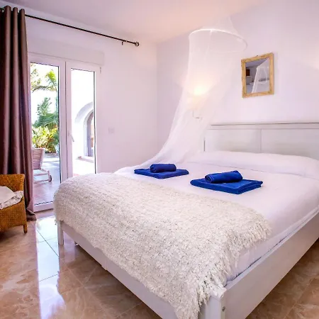 Les Pins By Interhome